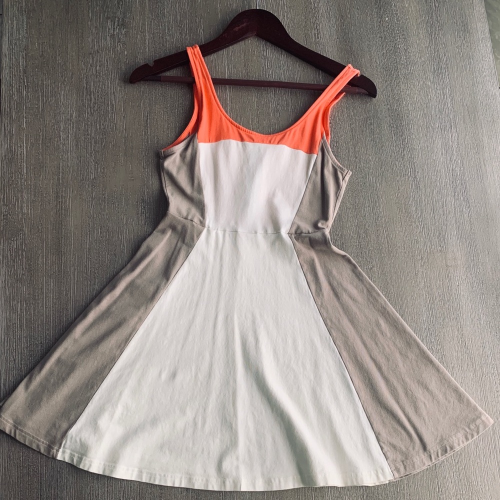 Express dress size small